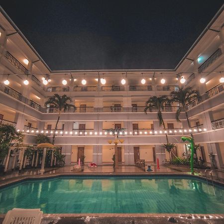 Starlodge Kampong Jerudong Exterior foto