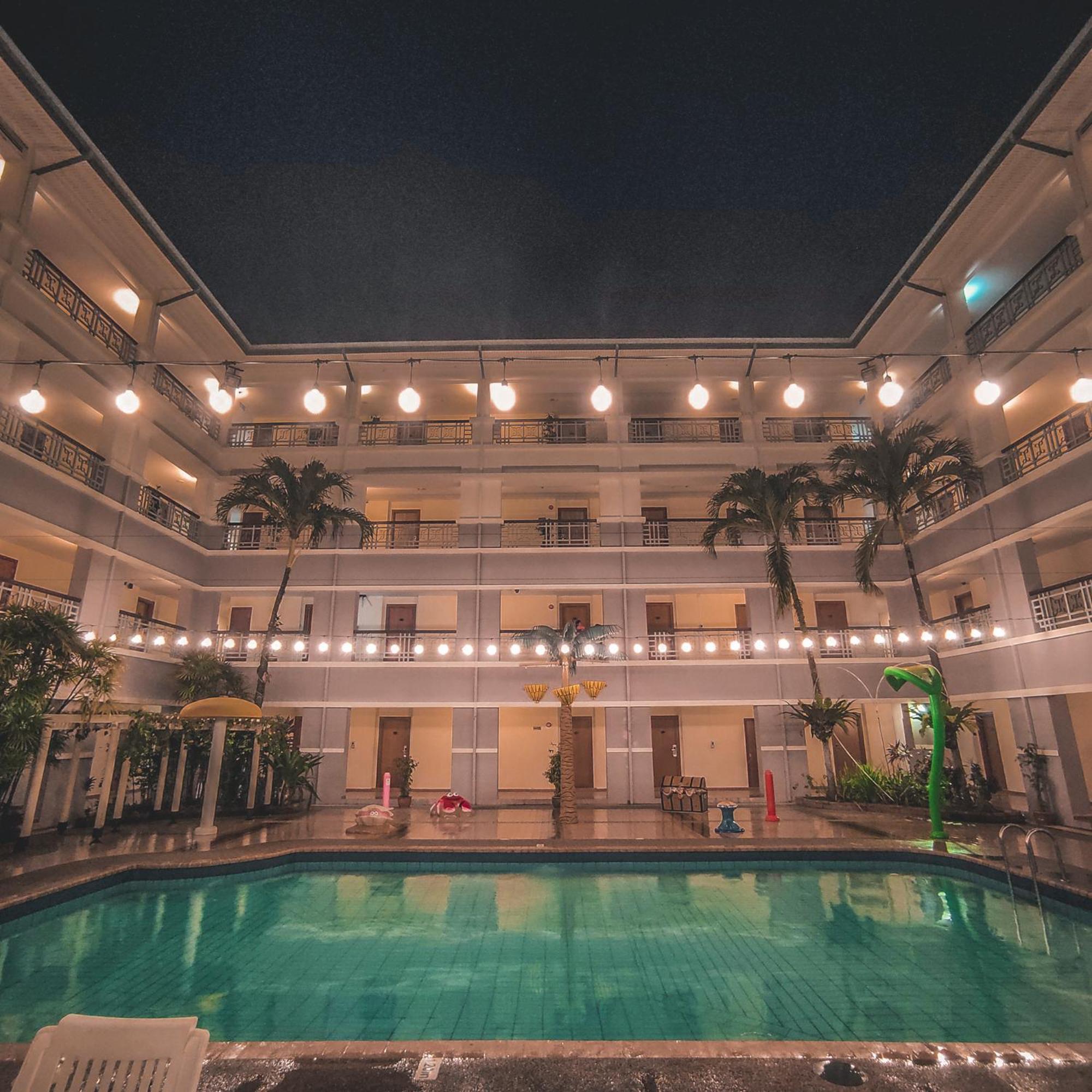 Starlodge Kampong Jerudong Exterior foto